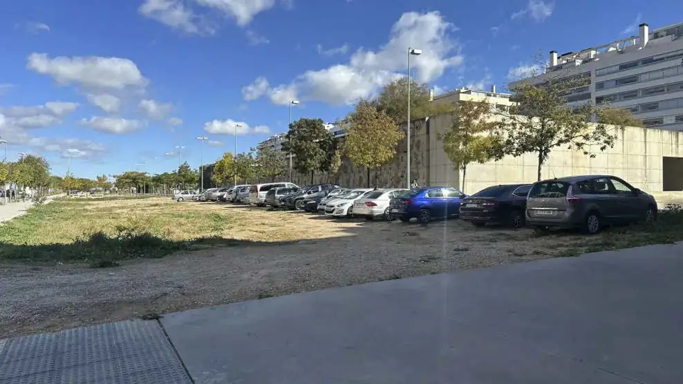 Problemas de aparcamiento en el barrio de Parque Venecia